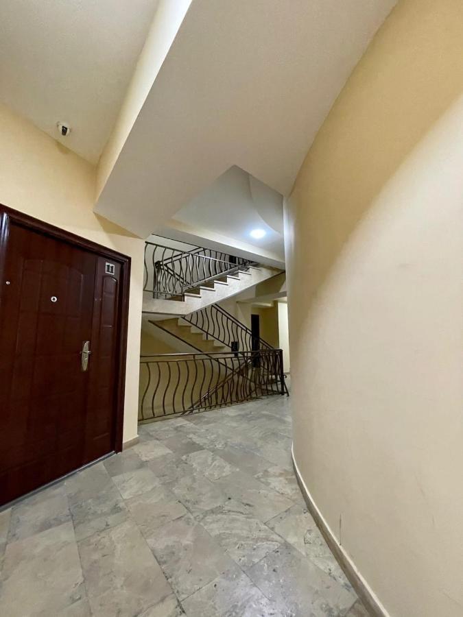 Apartment In Abovyan Street, Erévan Extérieur photo