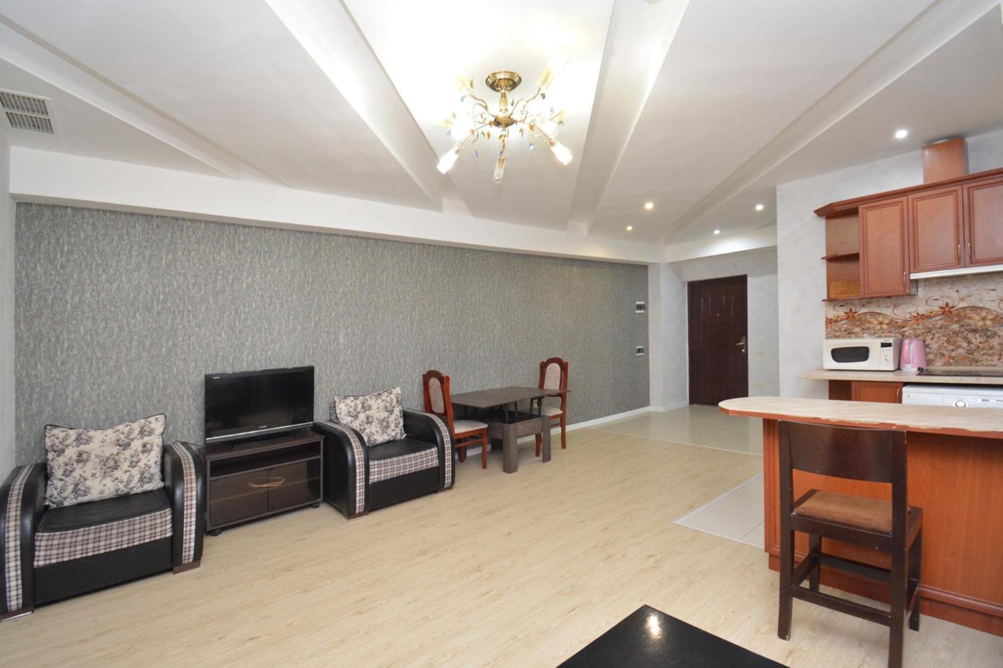 Apartment In Abovyan Street, Erévan Extérieur photo
