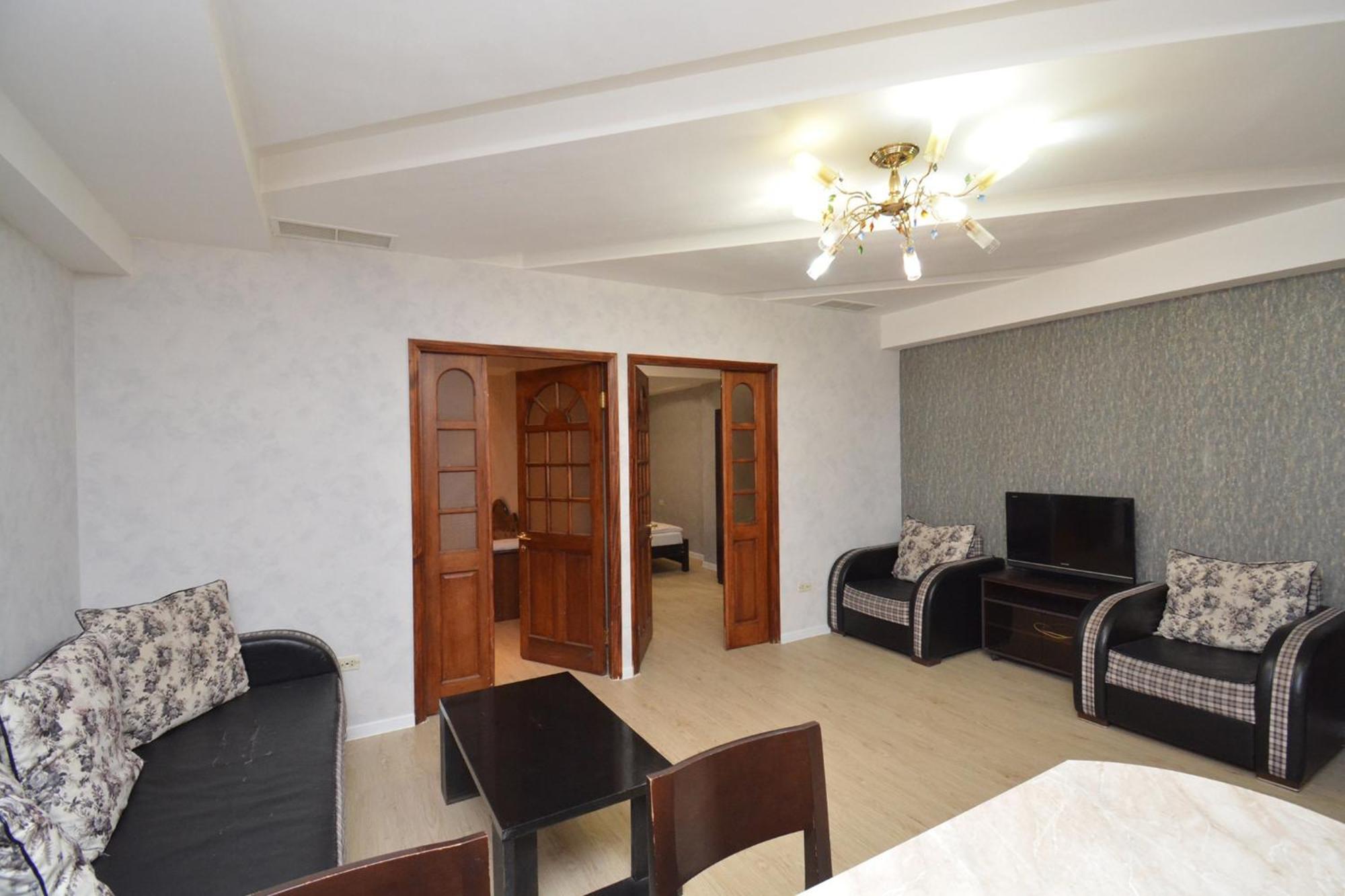 Apartment In Abovyan Street, Erévan Extérieur photo